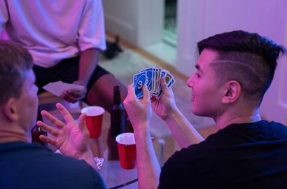 nên giữ tiền tiết kiệm
